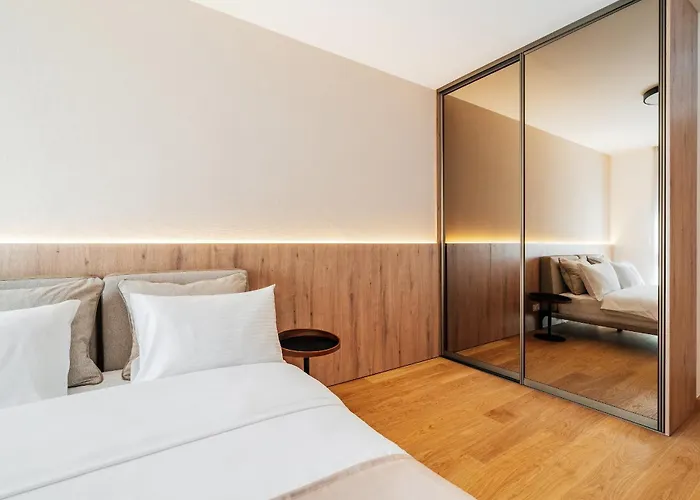 28 - Premium * Podgorica