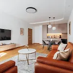 28 - Premium * بودغوريتْسا