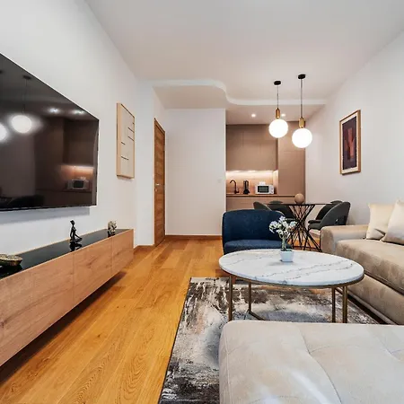 28 - Premium Apartment *