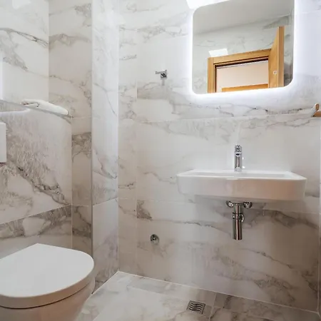 28 - Premium Apartament Podgorica