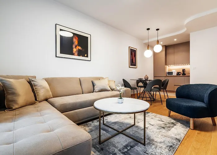 28 - Premium Apartment *