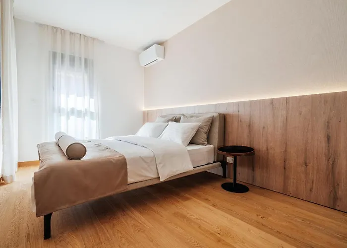 28 - Premium Podgorica