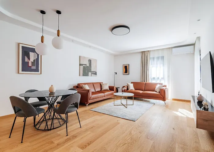 28 - Premium Apartment *