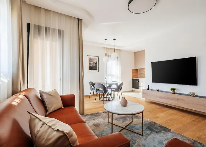 28 - Premium Apartment *