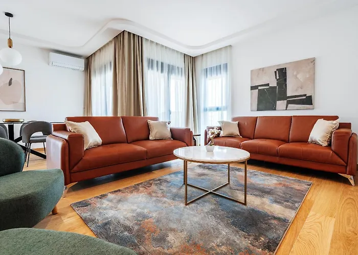 28 - Premium Apartment