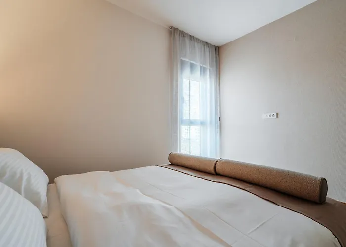 28 - Premium Подгорица