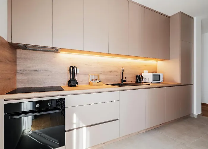 28 - Premium Подгорица