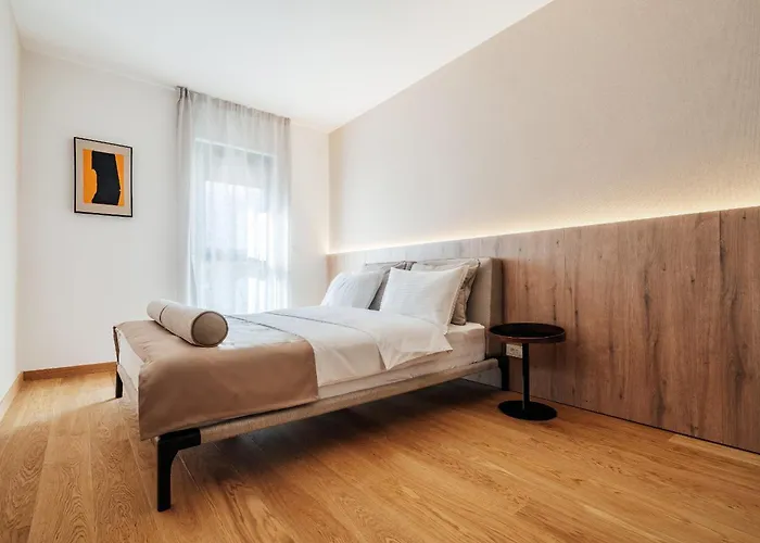 28 - Premium Apartment *